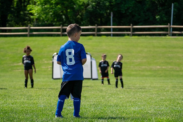 年纪不再是 年纪不再是